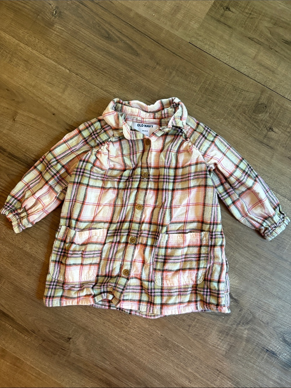 🌼3/$20 Old Navy Plaid Button-Front Long Sleeve in Cream, Pink & Green